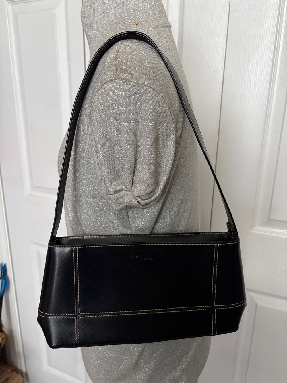 Kenneth Cole Reaction Black Leather Shoulder Bag with Cream Contrast Stitching